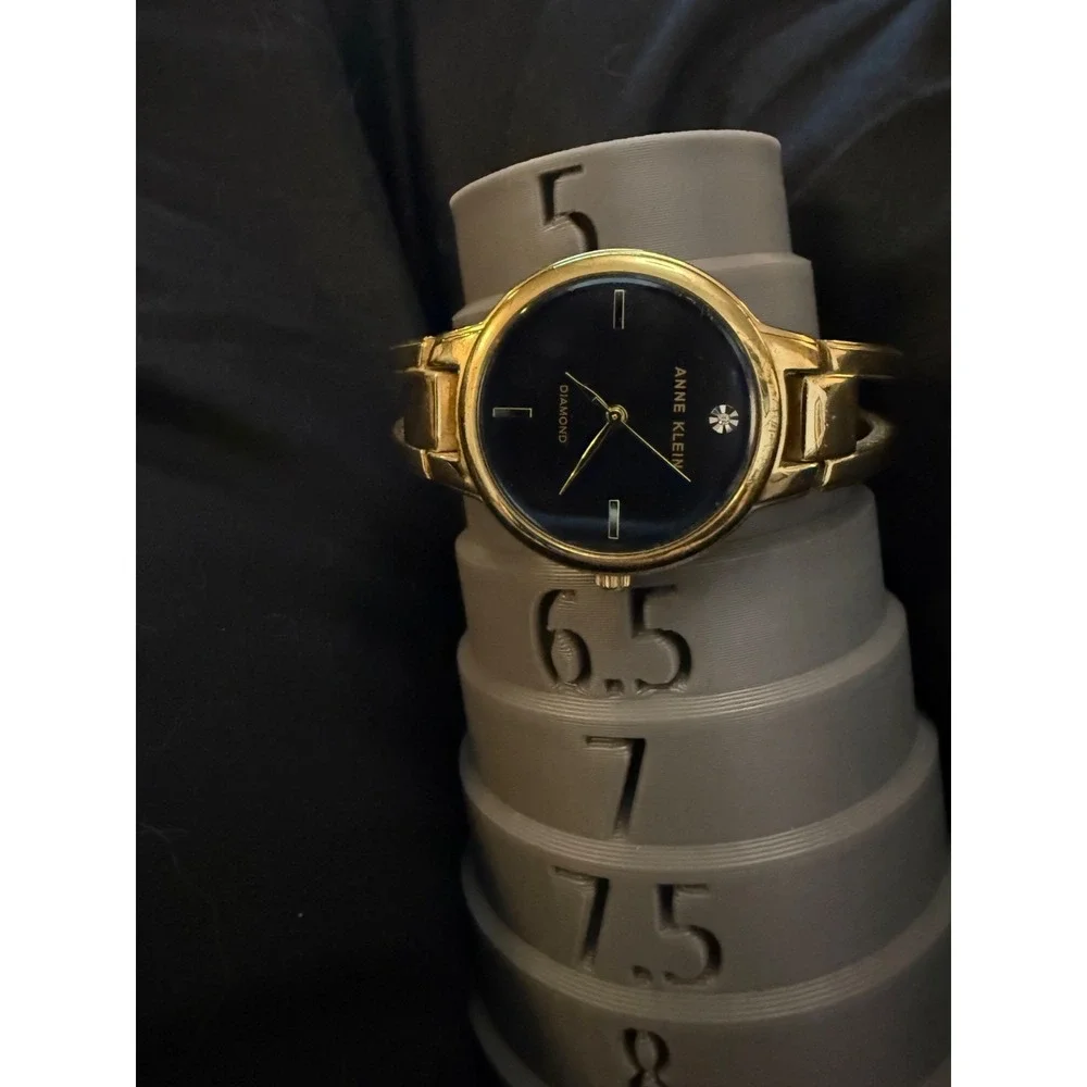 Anne Klein anne klein